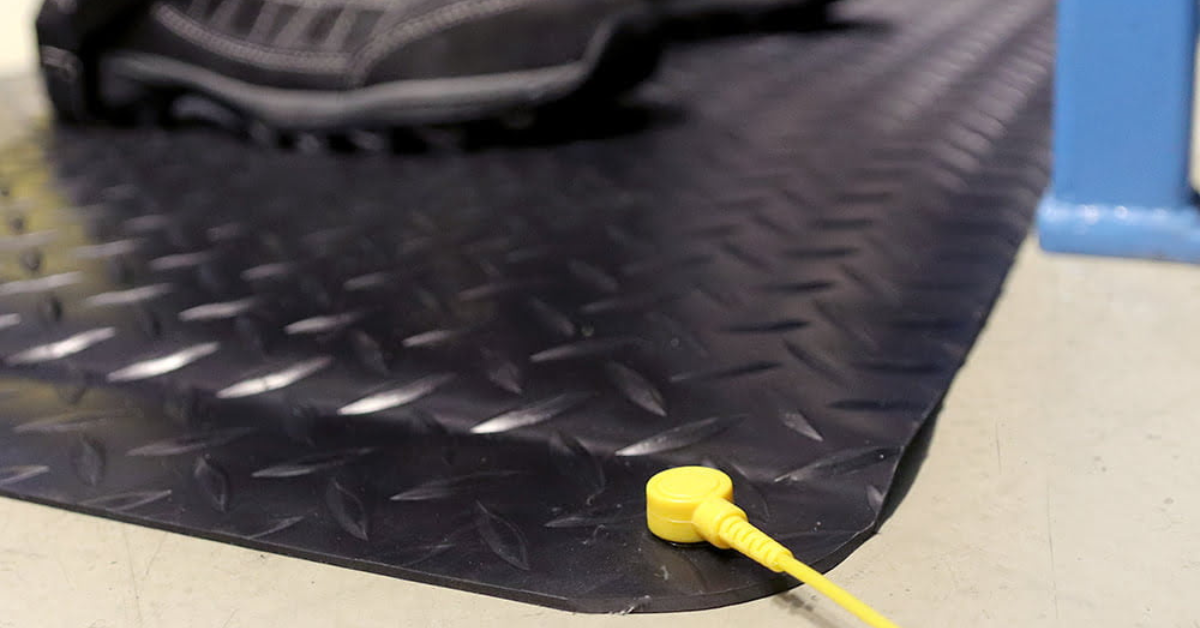 How to Use Anti-Static Mats to Reduce Shocks – Canada Mats