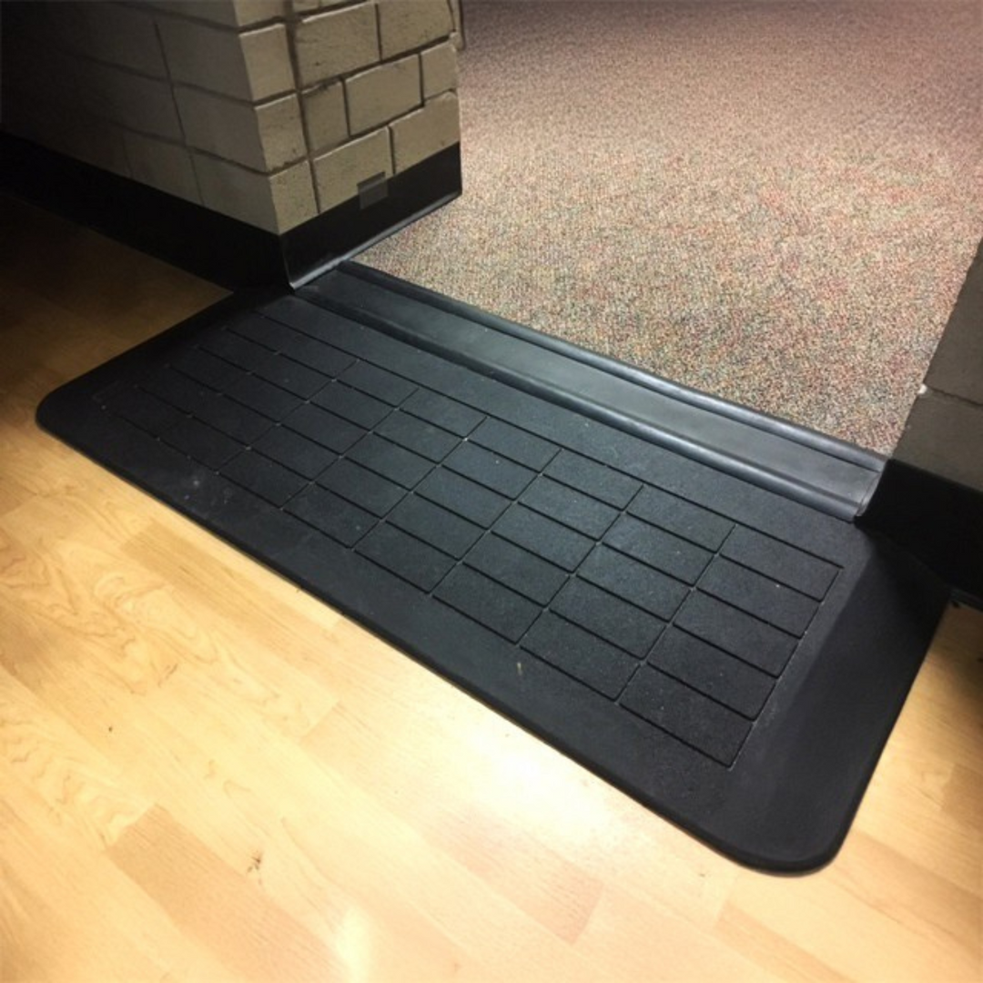 EZEdge™ Transition Wheelchair Ramps – Canada Mats