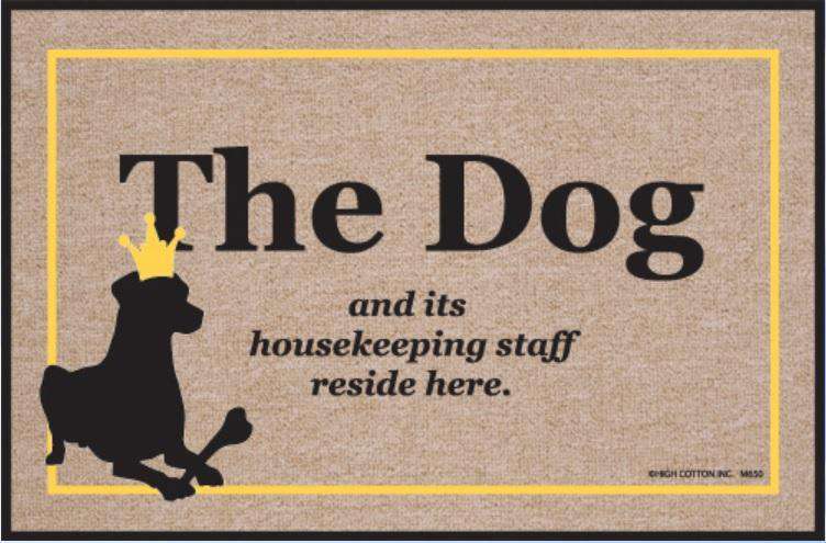 Funny-Doormat-Dog-And-Housekeeping-Staff